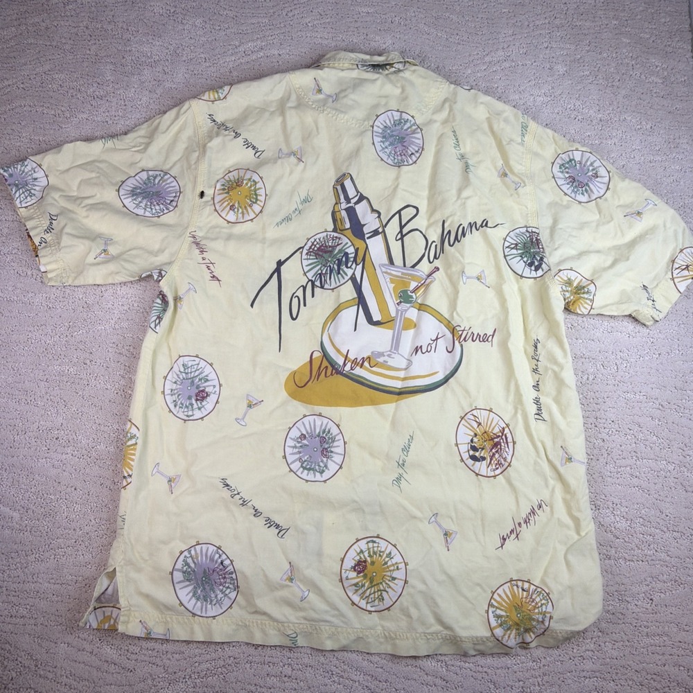 Men's Vintage Tommy Bahama Medium Millennium Martini Graphic Short Sleeve Button